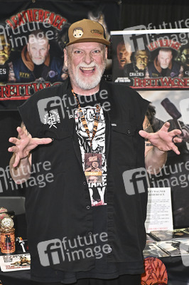 Midsummer Scream - Halloween & Horror Convention in Long Beach