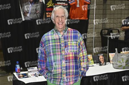 Midsummer Scream - Halloween & Horror Convention in Long Beach