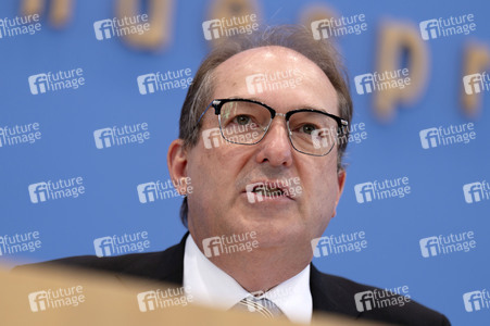 Bundespressekonferenz 'Bundeslagebild Sexualdelikte zum Nachteil von Kindern und Jugendlichen 2024' in Berlin