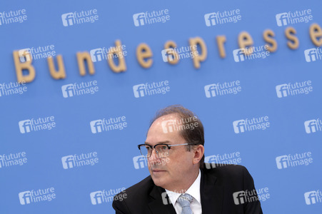 Bundespressekonferenz 'Bundeslagebild Sexualdelikte zum Nachteil von Kindern und Jugendlichen 2024' in Berlin