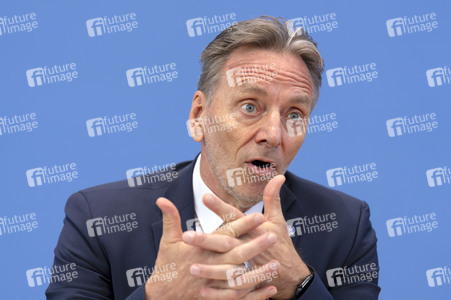 Bundespressekonferenz 'Bundeslagebild Sexualdelikte zum Nachteil von Kindern und Jugendlichen 2024' in Berlin