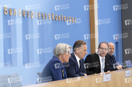 Bundespressekonferenz 'Bundeslagebild Sexualdelikte zum Nachteil von Kindern und Jugendlichen 2024' in Berlin