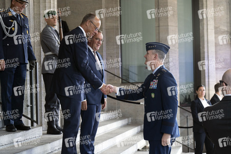 14. Sitzung des Bundeskabinetts in Berlin