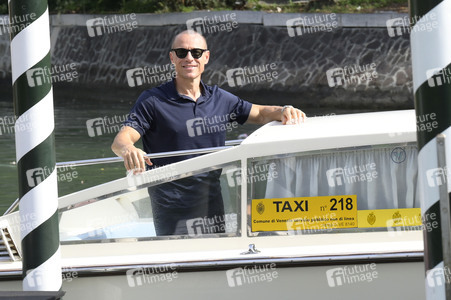 Ankunft von Stefano Accorsi am Hotel Excelsior, Internationale Filmfestspiele von Venedig 2025