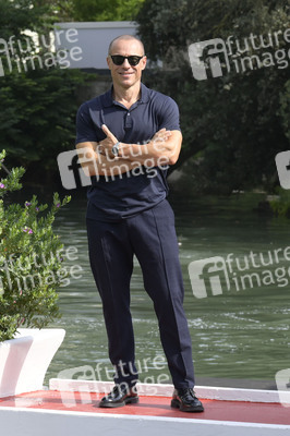 Ankunft von Stefano Accorsi am Hotel Excelsior, Internationale Filmfestspiele von Venedig 2025