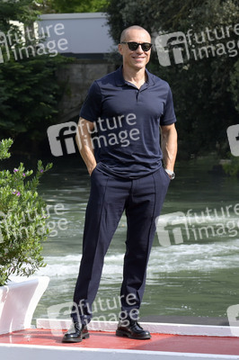 Ankunft von Stefano Accorsi am Hotel Excelsior, Internationale Filmfestspiele von Venedig 2025