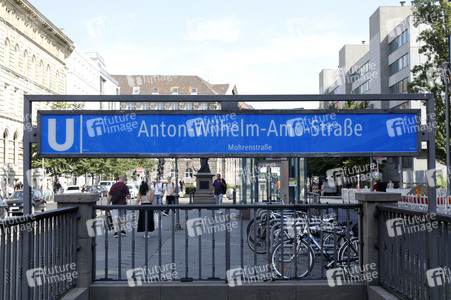 Umbenennung U-Bahnhof Mohrenstraße in Berlin