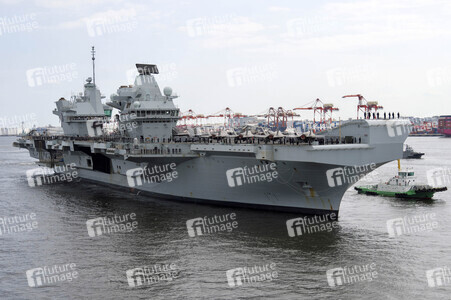 Royal Navy Flugzeugträger HMS Prince of Wales in Tokio