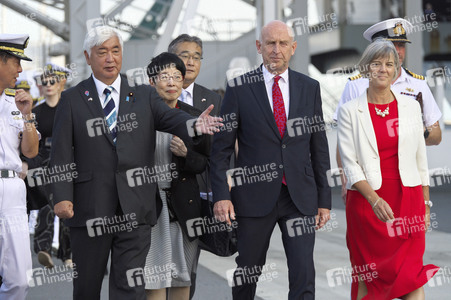 Royal Navy Flugzeugträger HMS Prince of Wales in Tokio
