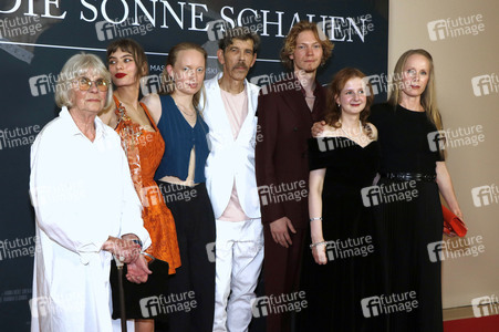 Filmpremiere 'In die Sonne schauen' in Berlin