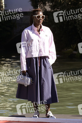 Ankunft von Alice Diop am Hotel Excelsior, Internationale Filmfestspiele von Venedig 2025