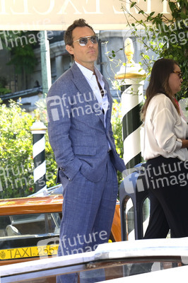 Ankunft von Jude Law am Hotel Excelsior, Internationale Filmfestspiele von Venedig 2025