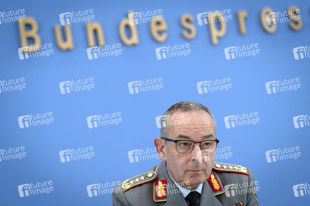 Bundespressekonferenz 'Quadriga 2025 - unter Führung der Deutschen Marine' in Berlin