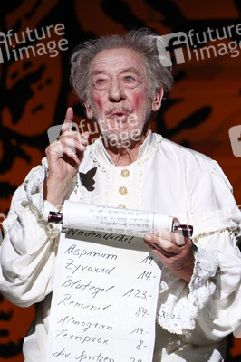 Theaterprobe 'Der eingebildet Kranke' in Berlin