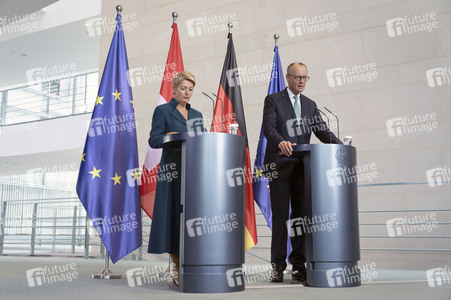 Empfang der Bundespräsidentin der Schweiz in Berlin