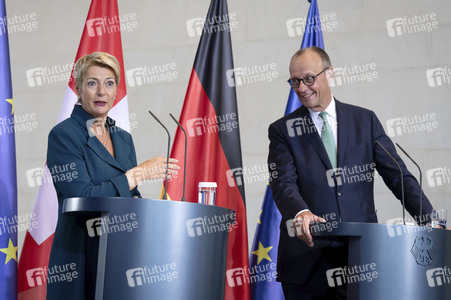 Empfang der Bundespräsidentin der Schweiz in Berlin