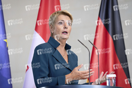 Empfang der Bundespräsidentin der Schweiz in Berlin