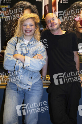 Filmpremiere 'How to Be Normal' in Düsseldorf