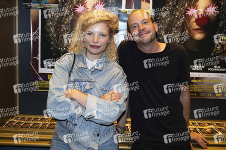 Filmpremiere 'How to Be Normal' in Düsseldorf