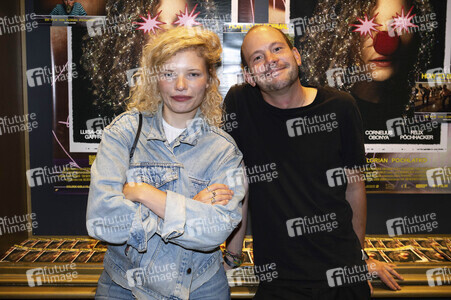 Filmpremiere 'How to Be Normal' in Düsseldorf