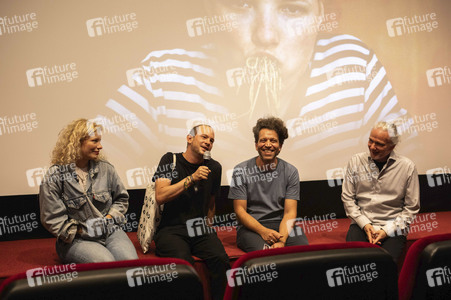 Filmpremiere 'How to Be Normal' in Düsseldorf