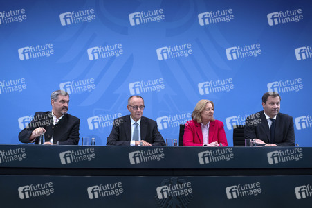 Pressekonferenz nach der Sitzung des Koalitionsausschusses in Berlin