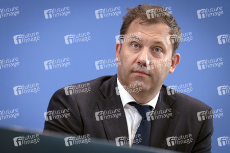 Pressekonferenz nach der Sitzung des Koalitionsausschusses in Berlin