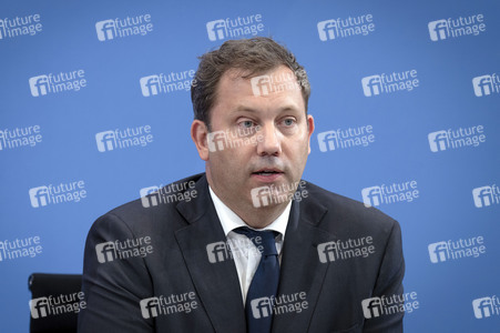 Pressekonferenz nach der Sitzung des Koalitionsausschusses in Berlin