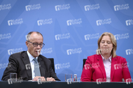 Pressekonferenz nach der Sitzung des Koalitionsausschusses in Berlin