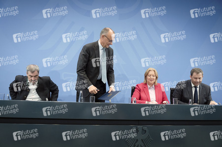 Pressekonferenz nach der Sitzung des Koalitionsausschusses in Berlin