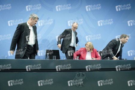 Pressekonferenz nach der Sitzung des Koalitionsausschusses in Berlin