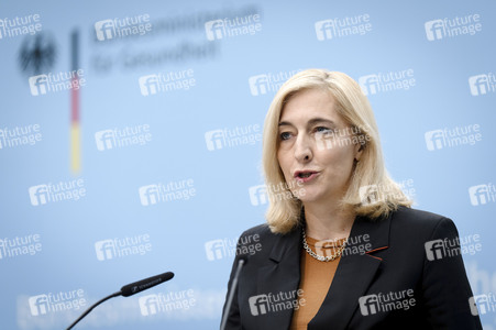 Pressestatement von Nina Warken in Berlin