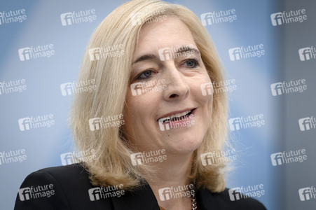 Pressestatement von Nina Warken in Berlin