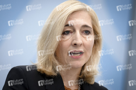 Pressestatement von Nina Warken in Berlin