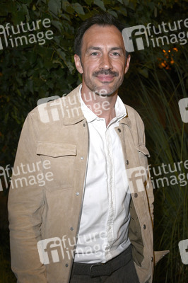 Theaterpremiere 'Der eingebildet Kranke' und 90. Geburtstag von Dieter Hallervorden in Berlin