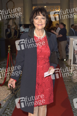 Theaterpremiere 'Der eingebildet Kranke' und 90. Geburtstag von Dieter Hallervorden in Berlin