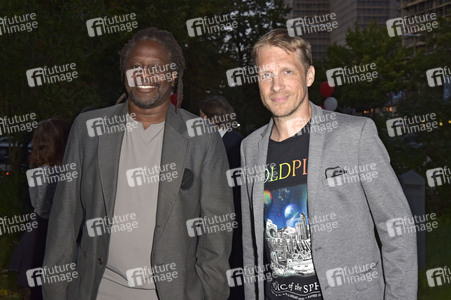 Theaterpremiere 'Der eingebildet Kranke' und 90. Geburtstag von Dieter Hallervorden in Berlin
