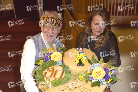 Theaterpremiere 'Der eingebildet Kranke' und 90. Geburtstag von Dieter Hallervorden in Berlin
