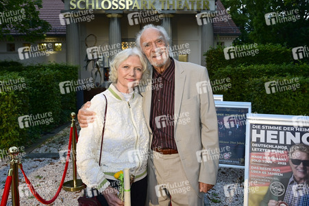 Theaterpremiere 'Der eingebildet Kranke' und 90. Geburtstag von Dieter Hallervorden in Berlin