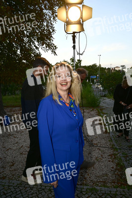 Theaterpremiere 'Der eingebildet Kranke' und 90. Geburtstag von Dieter Hallervorden in Berlin