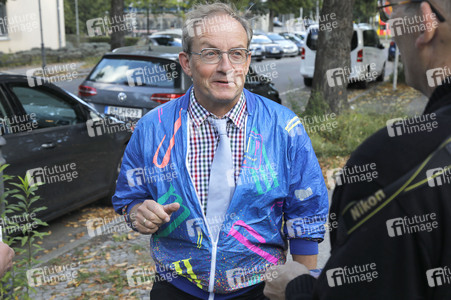 Überraschungsgala zum 90. Geburtstag von Dieter Hallervorden in Berlin