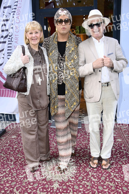 Präsentation von Carpetlounge Berlin & Julian F. M. Stoeckel in Berlin