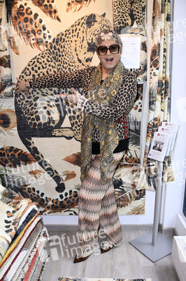 Präsentation von Carpetlounge Berlin & Julian F. M. Stoeckel in Berlin