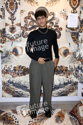 Präsentation von Carpetlounge Berlin & Julian F. M. Stoeckel in Berlin