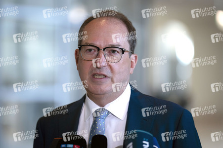 Pressestatement von Alexander Dobrindt in Berlin