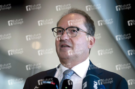 Pressestatement von Alexander Dobrindt in Berlin