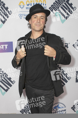 Promise2Live Global Livestream Event in Los Angeles