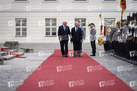 Begrüßung des Präsidenten der Portugiesischen Republik in Berlin
