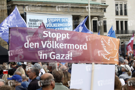 Kundgebung für Frieden im Gazastreifen in Berlin