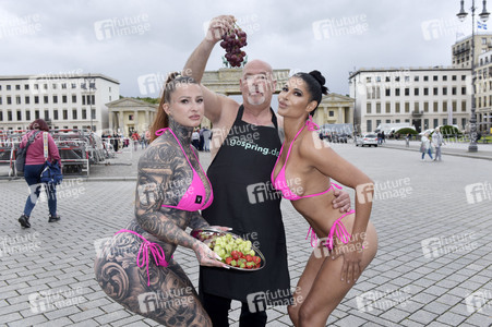 Fototermin zur Erotikmesse Venus Berlin 2025 in Berlin